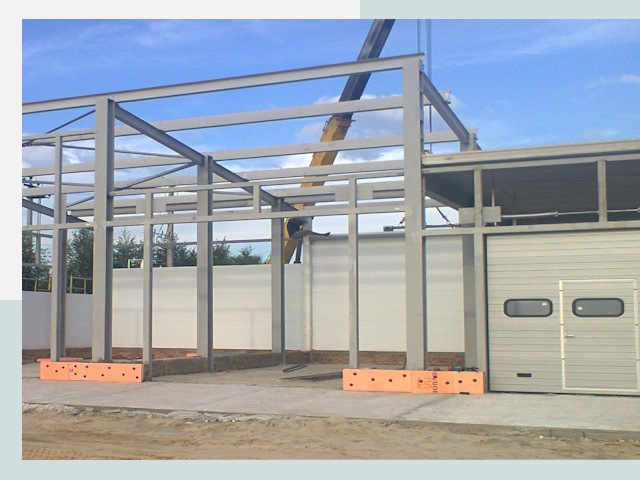 Строительство автосервисов от СтальСтрой-Крч по цене 611 руб.