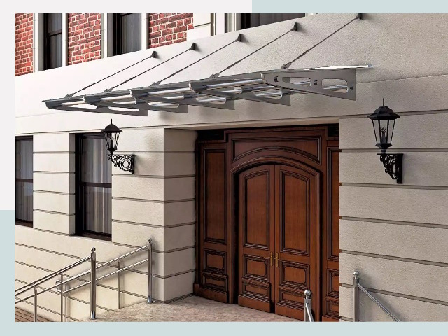 Металлические козырьки от 611 руб. в Курчатове